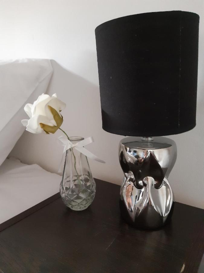 Eden Lounge Restaurant & Pension Veresegyhaz Luaran gambar